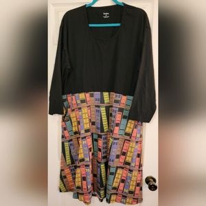 Svaha 4X library shelf dress